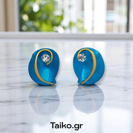 Χειροποίητα σκουλαρίκια (καρφωτά) από ορείχαλκο με τρισδιάστατη σχεδίαση σε δίχρωμη μεταλλική τυρκουάζ/χρυσαφί απόχρωση και διάφανα ζιργκόν