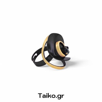 Χειροποίητο δαχτυλίδι (one size) με ακανόνιστη επιφάνεια από ορείχαλκο τρισδιάστατης σχεδίασης με δίχρωμη μεταλλική απόχρωση και ζιργκόν