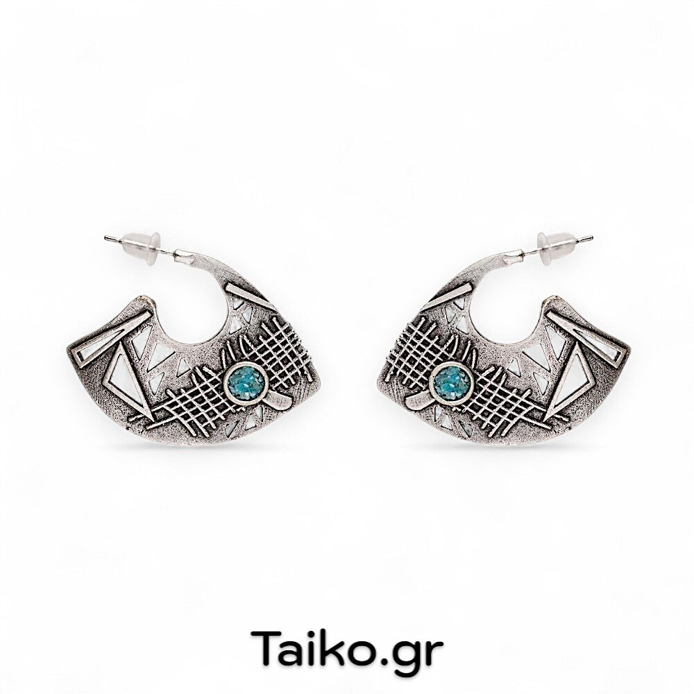 Χειροποίητα σκουλαρίκια (καρφωτά) από επαργυρωμένο ορείχαλκο με ανάγλυφα σχέδια και γαλαζοπράσινες ορυκτές πέτρες