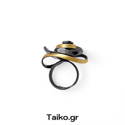 Χειροποίητο δαχτυλίδι (one size) με ακανόνιστη επιφάνεια από ορείχαλκο τρισδιάστατης σχεδίασης με δίχρωμη μεταλλική απόχρωση και ζιργκόν